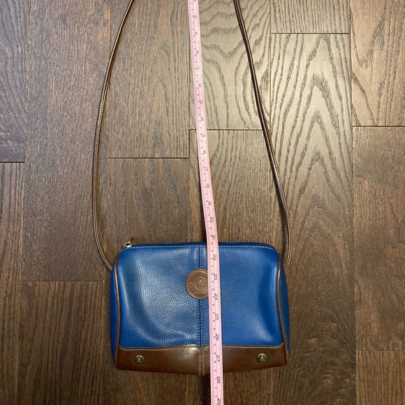 Liz Claiborne Purse - Picture 5 of 6